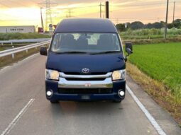 TOYOTA HIACE COMMUTER 2013