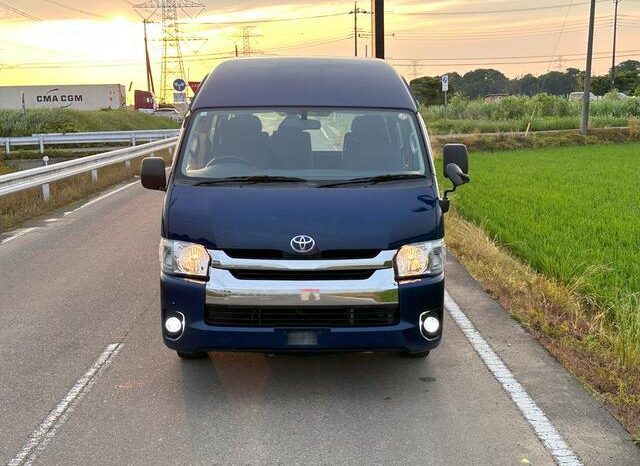 
								TOYOTA HIACE COMMUTER 2013 full									