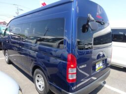 TOYOTA HIACE COMMUTER 2013