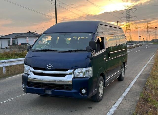
								TOYOTA HIACE COMMUTER 2013 full									