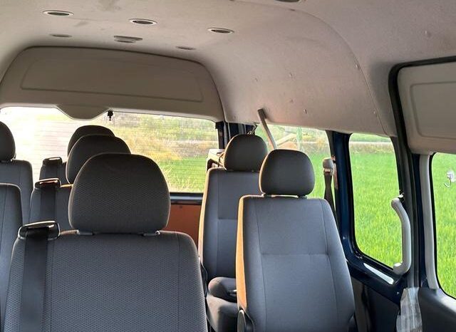 
								TOYOTA HIACE COMMUTER 2013 full									