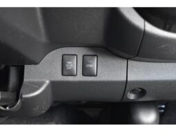 
										TOYOTA HIACE COMMUTER 2015 full									