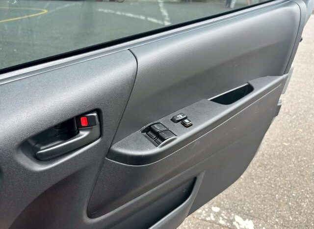 
								TOYOTA HIACE COMMUTER 2024 full									