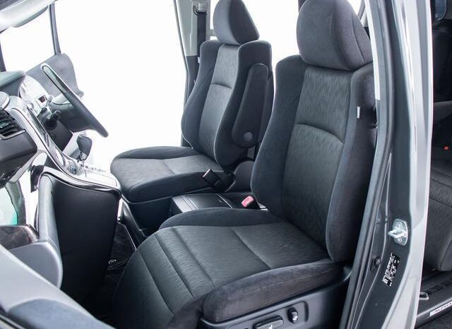 
								TOYOTA ALPHARD 2012 full									