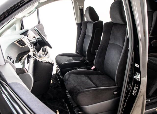 
								TOYOTA ALPHARD 2011 full									