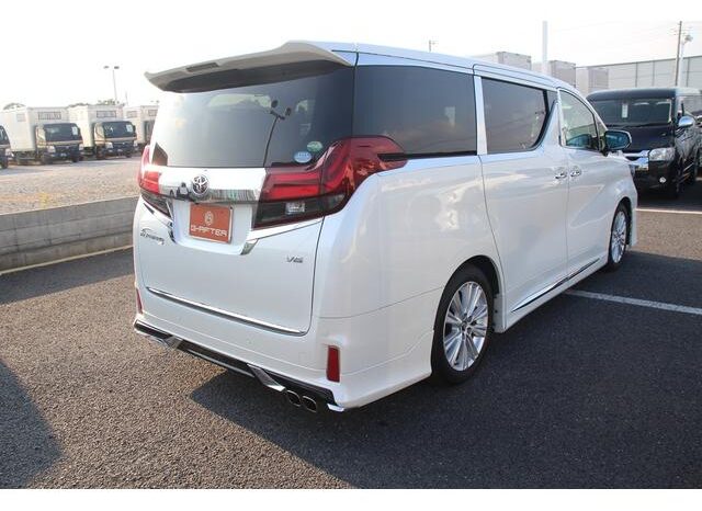 
								TOYOTA ALPHARD 2016 full									