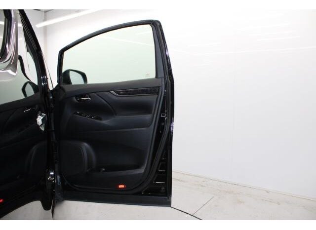 
								TOYOTA ALPHARD 2018 full									