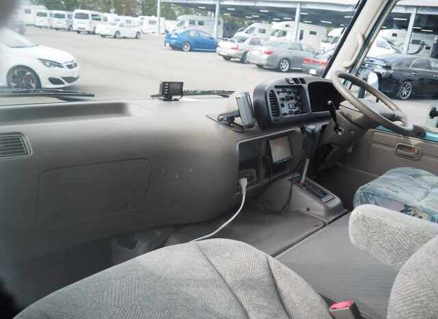 
								TOYOTA COASTER  2000 full									