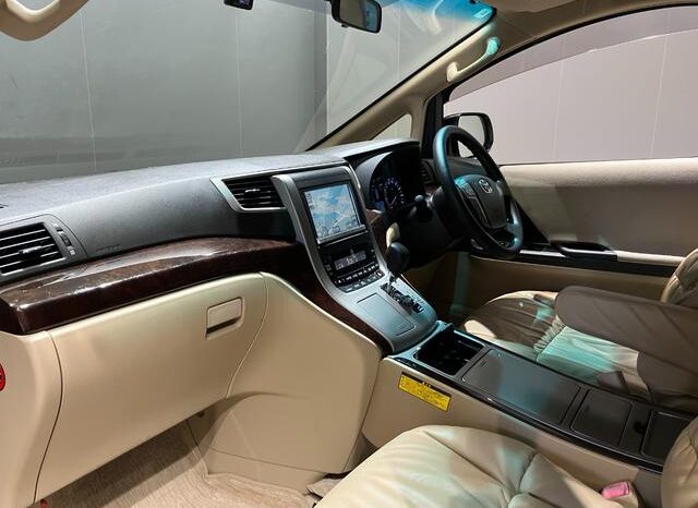 
								TOYOTA ALPHARD 2012 full									