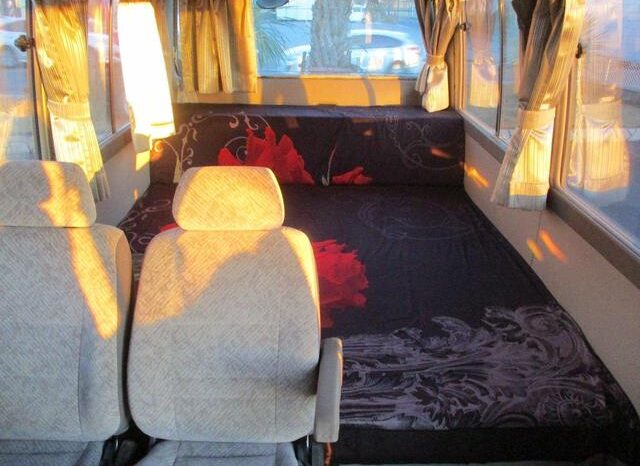 
								TOYOTA COASTER 2000 full									