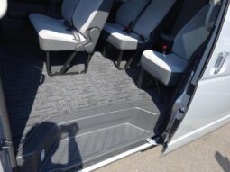 
										TOYOTA HIACE COMMUTER 2024 full									