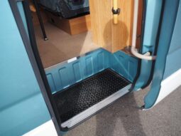 
										TOYOTA COASTER  2000 full									