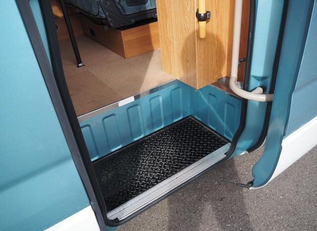 
								TOYOTA COASTER  2000 full									