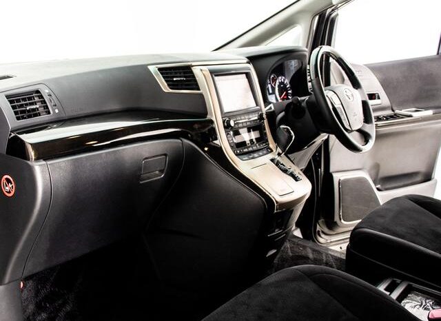 
								TOYOTA ALPHARD 2011 full									