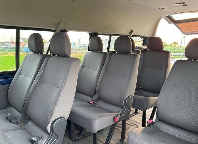 
								TOYOTA HIACE COMMUTER 2013 full									