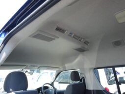 
										TOYOTA HIACE COMMUTER 2013 full									