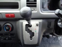 
										TOYOTA HIACE COMMUTER 2013 full									