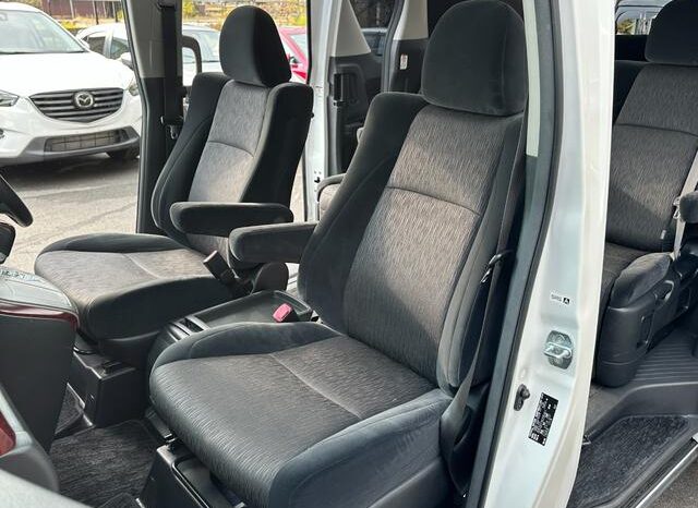 
								TOYOTA ALPHARD 2008 full									