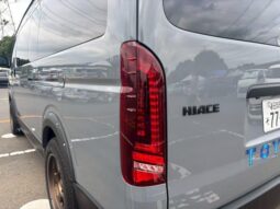 
										TOYOTA HIACE COMMUTER 2024 full									