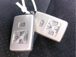 
										TOYOTA ALPHARD 2010 full									