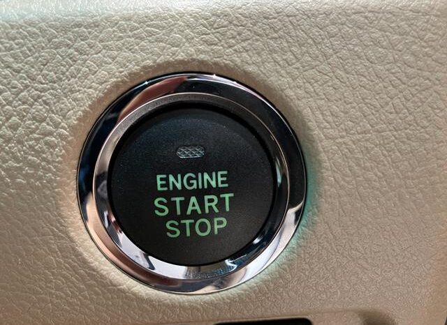 
								TOYOTA ALPHARD 2012 full									