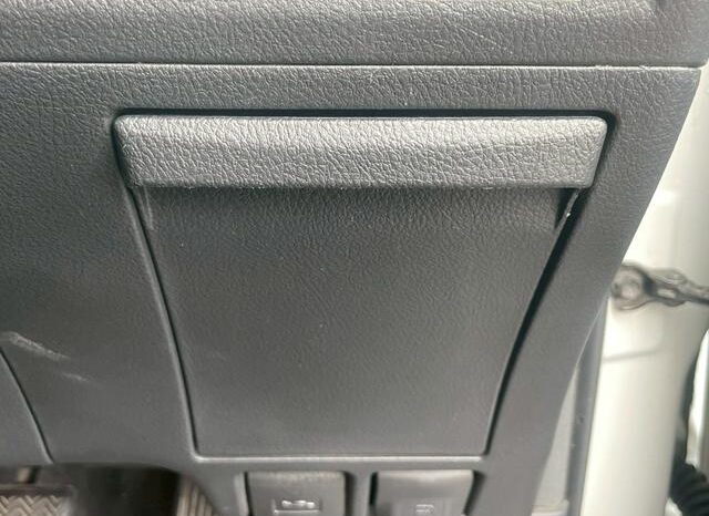 
								TOYOTA ALPHARD 2011 full									