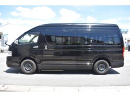 TOYOTA HIACE COMMUTER 2015