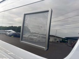 
										TOYOTA HIACE COMMUTER 2024 full									