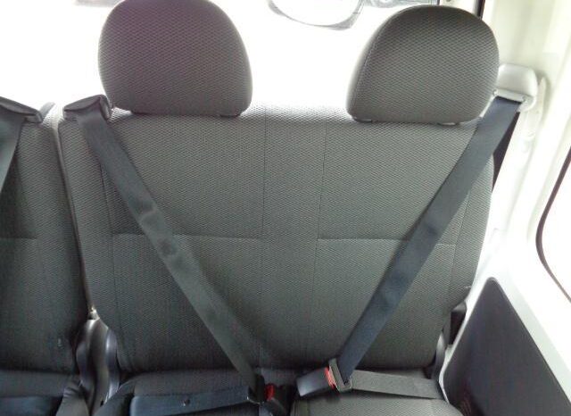 
								TOYOTA HIACE COMMUTER 2013 full									