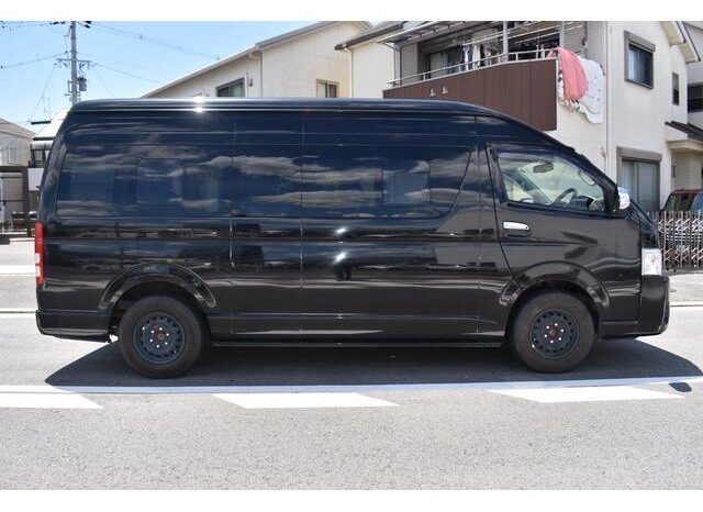 
								TOYOTA HIACE COMMUTER 2015 full									