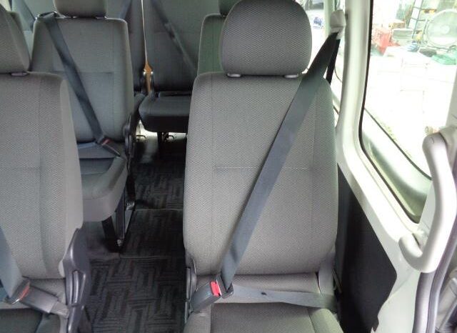 
								TOYOTA HIACE COMMUTER 2013 full									