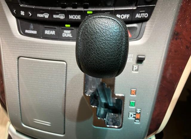 
								TOYOTA ALPHARD 2012 full									