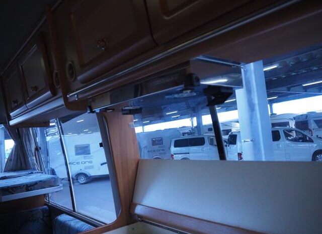 
								TOYOTA COASTER  2000 full									