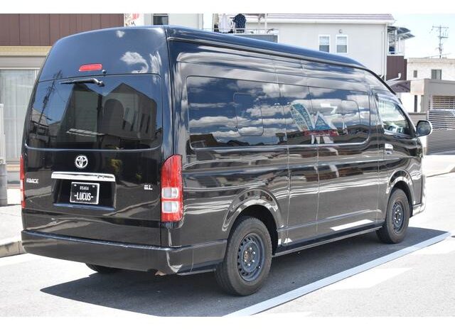 
								TOYOTA HIACE COMMUTER 2015 full									