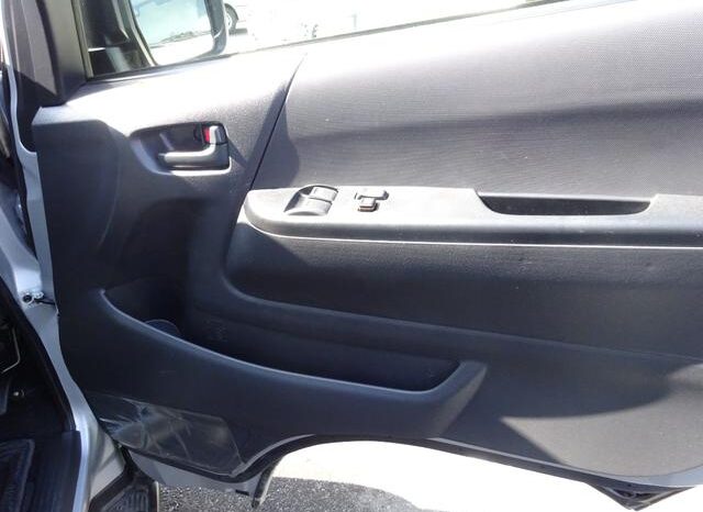 
								TOYOTA HIACE COMMUTER 2024 full									