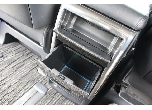 
								TOYOTA ALPHARD 2016 full									