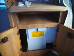 
										TOYOTA COASTER  2000 full									