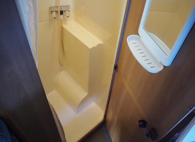 
								TOYOTA COASTER  2000 full									