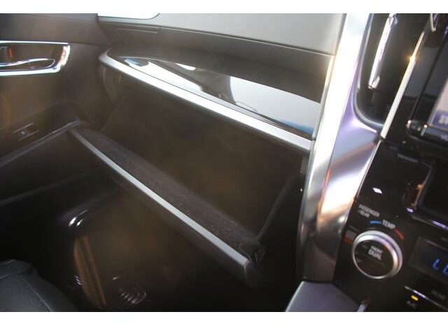 
								TOYOTA ALPHARD 2016 full									