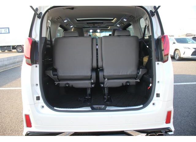 
								TOYOTA ALPHARD 2016 full									