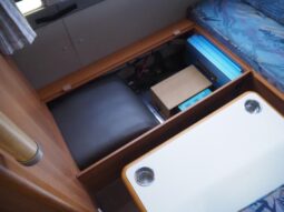 
										TOYOTA COASTER  2000 full									