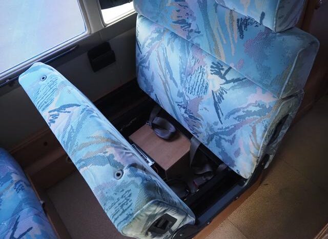 
								TOYOTA COASTER  2000 full									