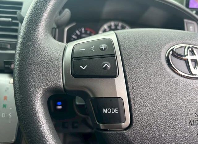 
								TOYOTA HIACE COMMUTER 2024 full									