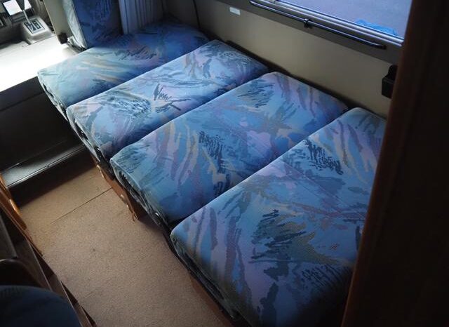 
								TOYOTA COASTER  2000 full									