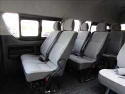 
										TOYOTA HIACE COMMUTER 2017 full									