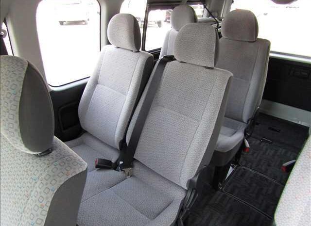
								TOYOTA HIACE COMMUTER 2017 full									