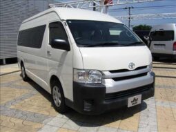 TOYOTA HIACE COMMUTER 2017