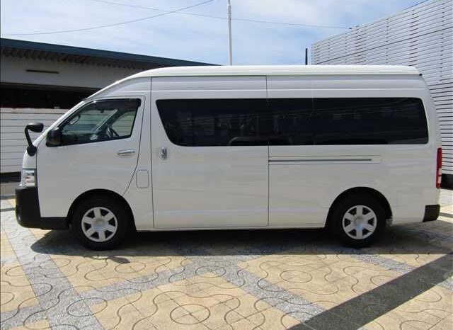 
								TOYOTA HIACE COMMUTER 2017 full									