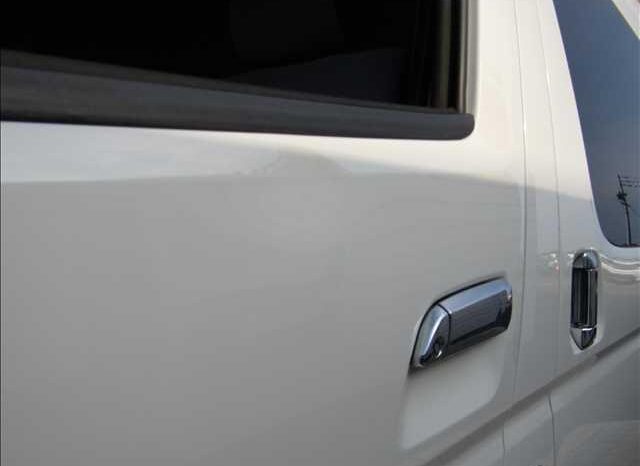 
								TOYOTA HIACE COMMUTER 2017 full									