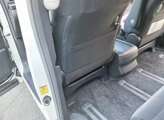 
								TOYOTA ALPHARD 2013 full									